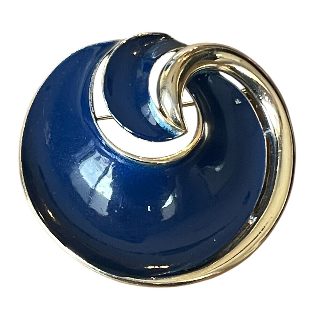 Signed CROWN TRIFARI Blue Enamel Swirl Gold Tone Vintage Brooch Pin